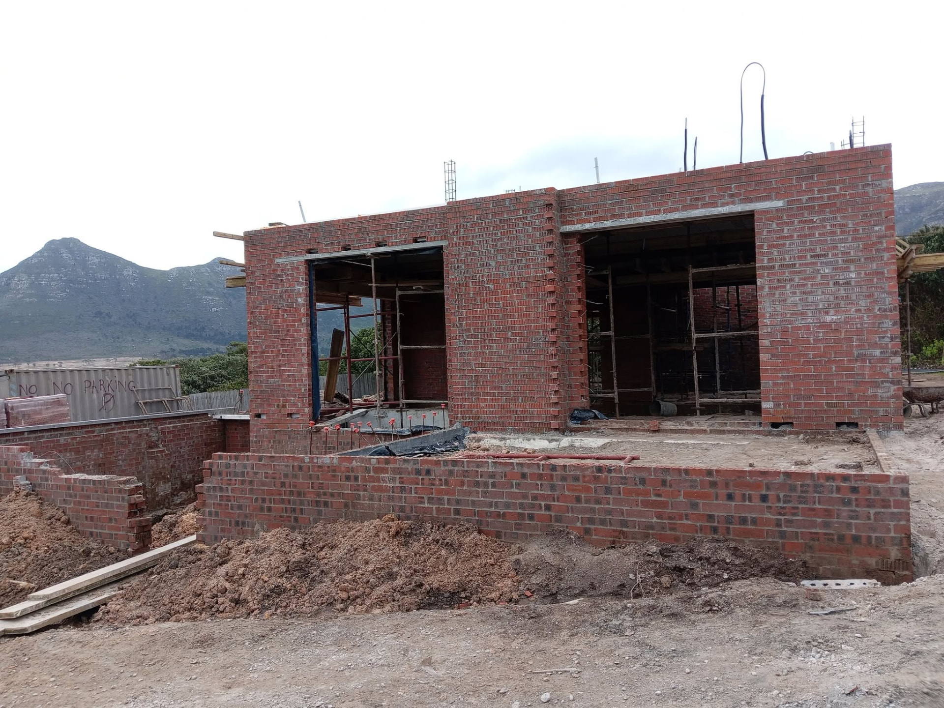 Single-storey brick house under construction — Majors Builders