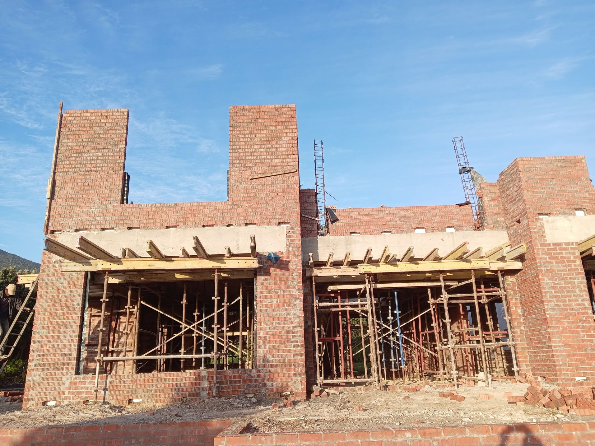 House structure with timber supports — Majors Builders