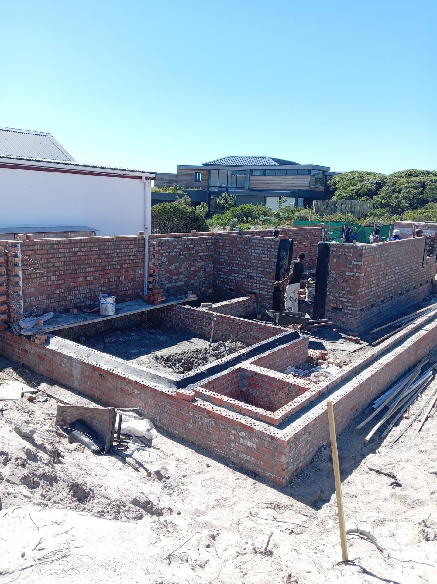Brick foundations and room layout — Majors Builders