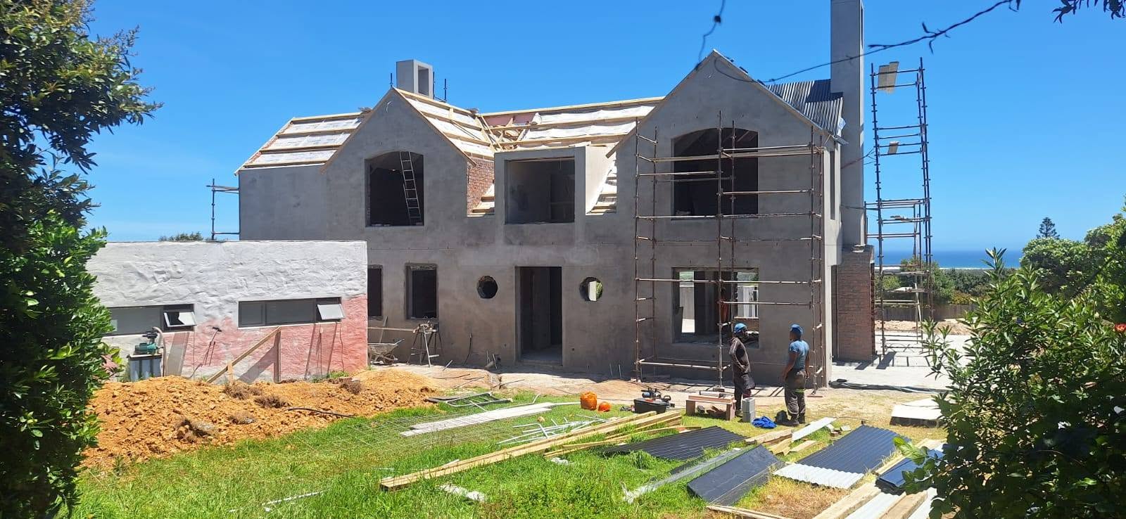House exterior and site work — Majors Builders